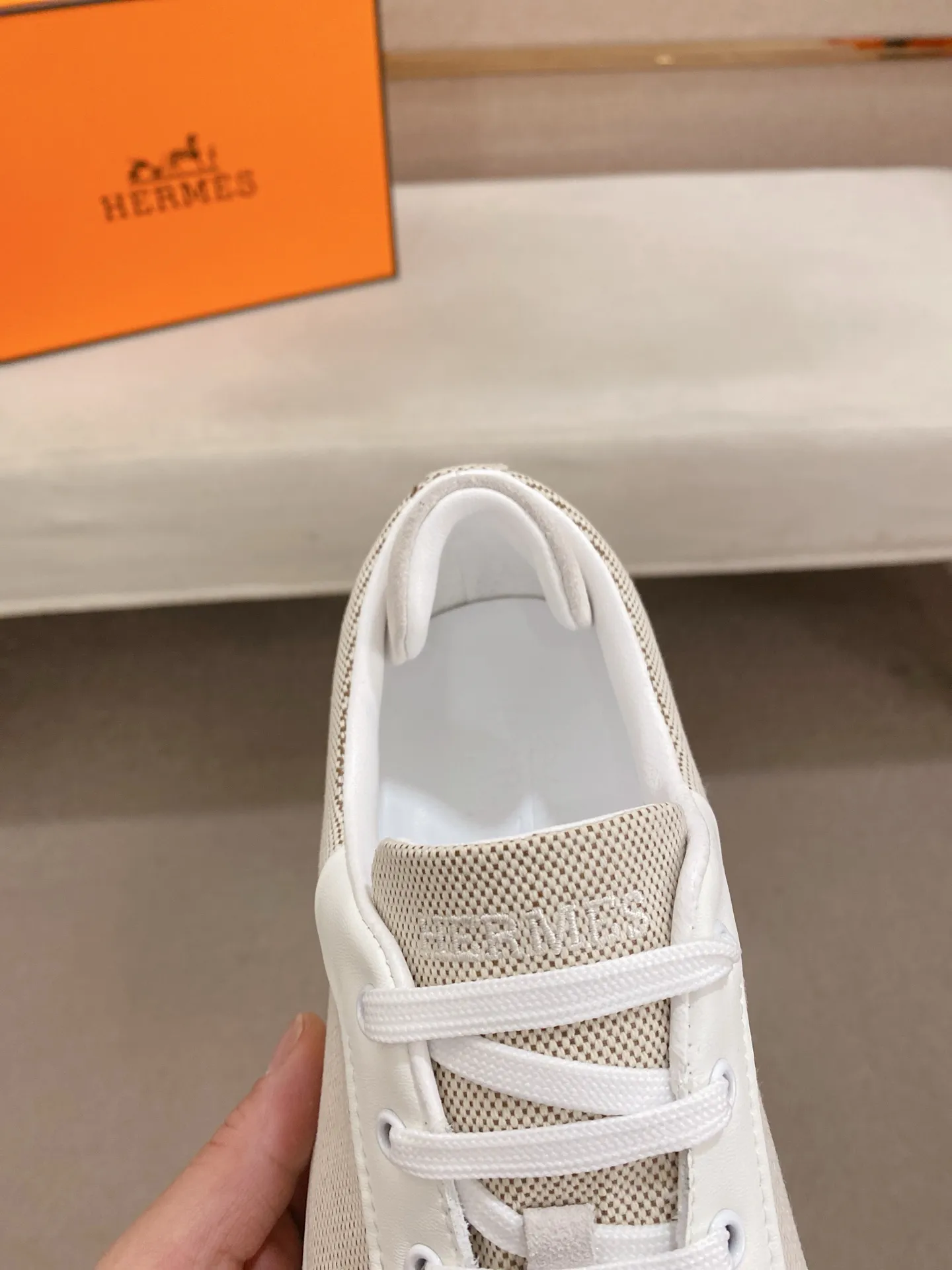 Men's clothing and shoes💰: 442💰《HERMES》【Classic original single version】Hermès; top 🔝purchase agent🔍🔍men's latest 🇺🇸 counter sales simultaneously, imported from Italy original ▲▲cowhide ▲▲ (high-end, nobility, class) ) Exquisite workmanship (Italian 🇮🇹 imported water-dyed 🐂 cowhide lining) sole: original sole provided by the original factory, ⚠️exclusive double-layer activity·TPR·rubber·combined molded outsole; super comfortable·wear-resistant·non-slip·environmental protection The real thing is more beautiful if you take the real thing (high quality, follow the order). You can enter and exit the counter at will * Number of yards: 38-44 (45 can be customized and cannot be returned or exchanged)